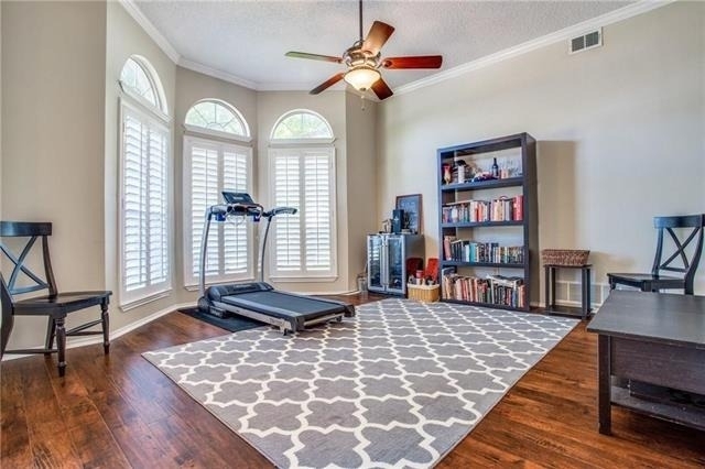 1405 Newbury Lane - Photo 1