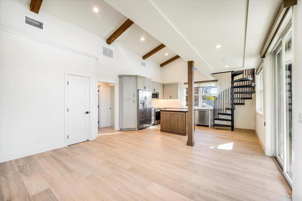 331 D Street - Photo 4