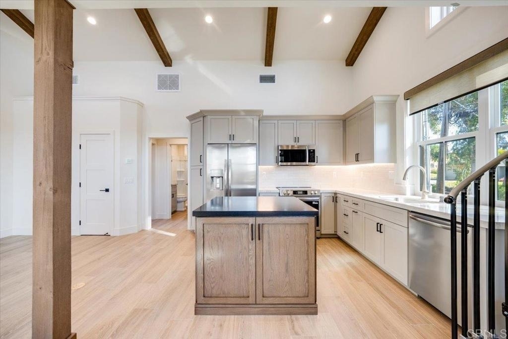 337 D Street - Photo 7