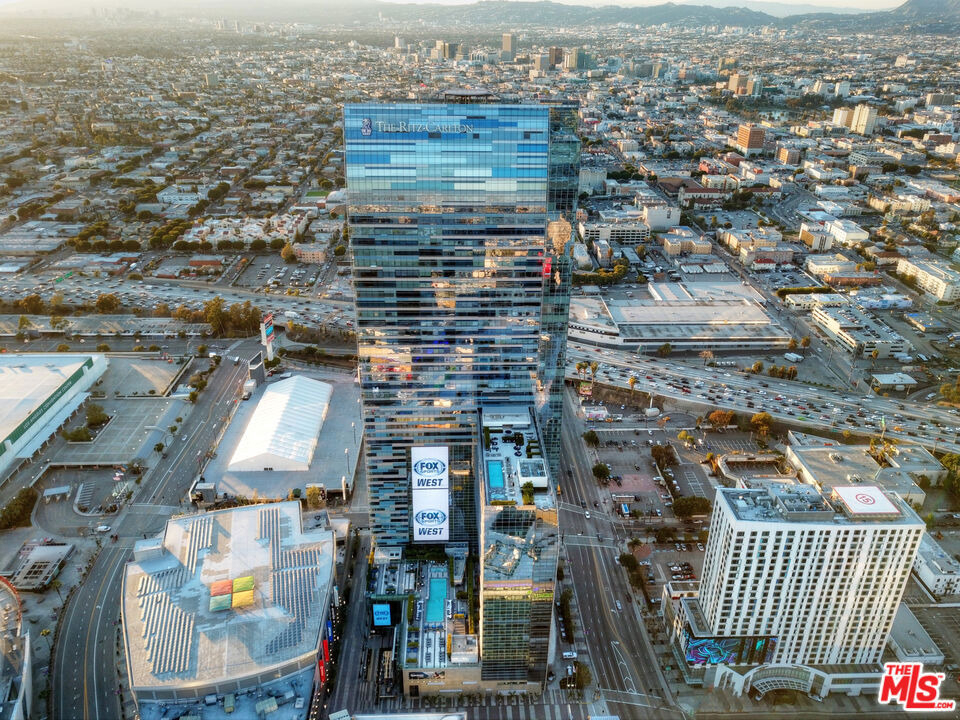 900 W Olympic Boulevard - Photo 1
