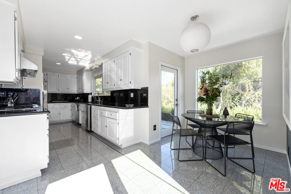 8670 Allenwood Road - Photo 13