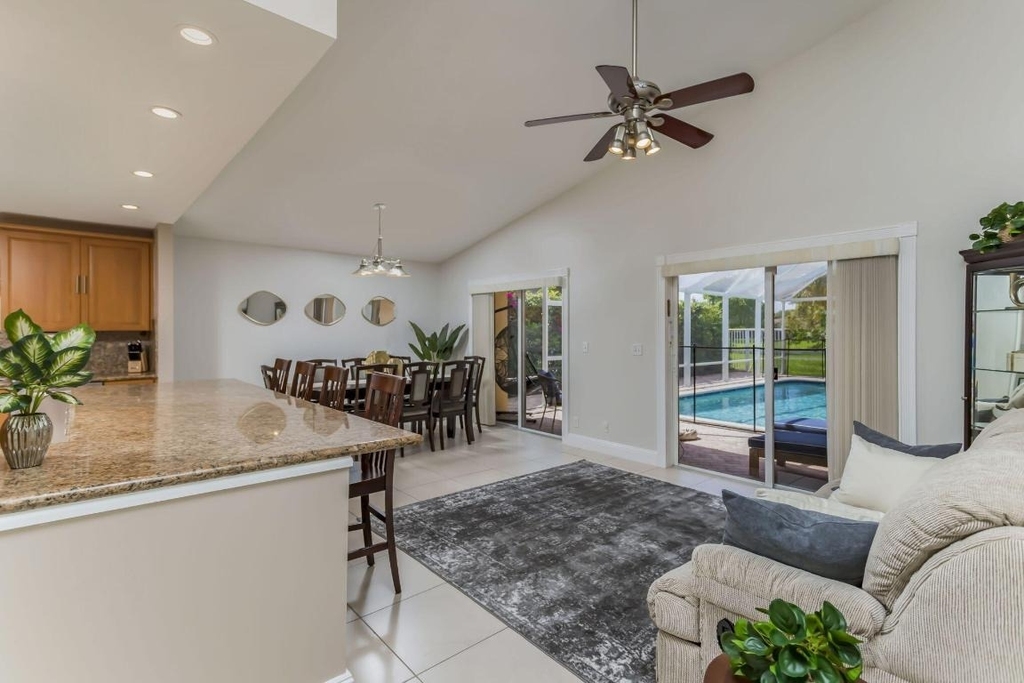 7572 Silver Woods Court - Photo 5