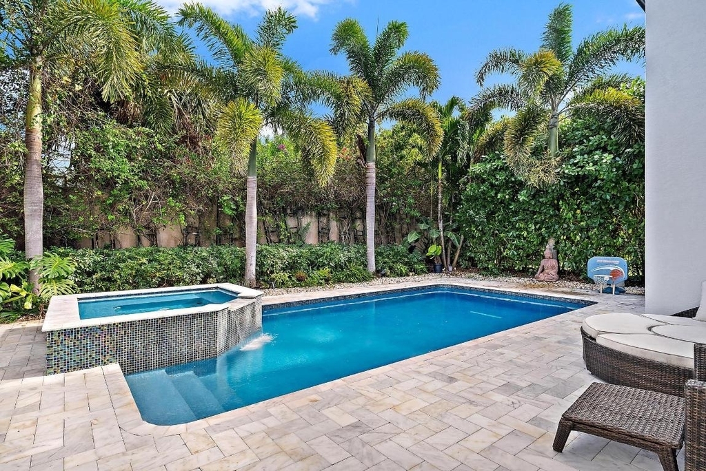 542 N Cypress Drive - Photo 15