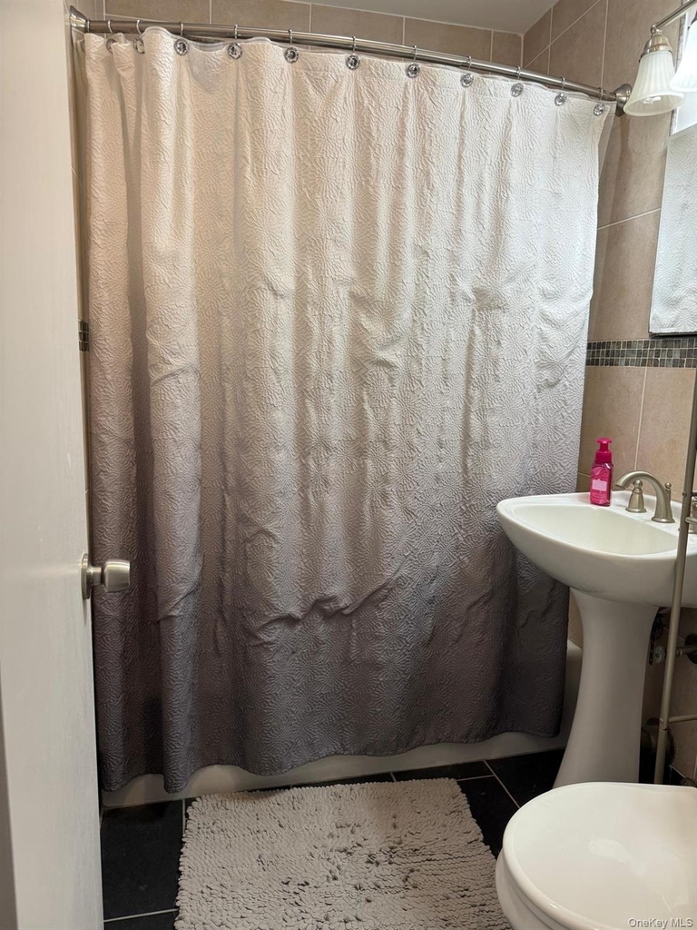 510 Dubois Ave - Photo 5