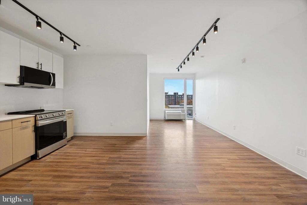 4240 Chestnut Street - Photo 4