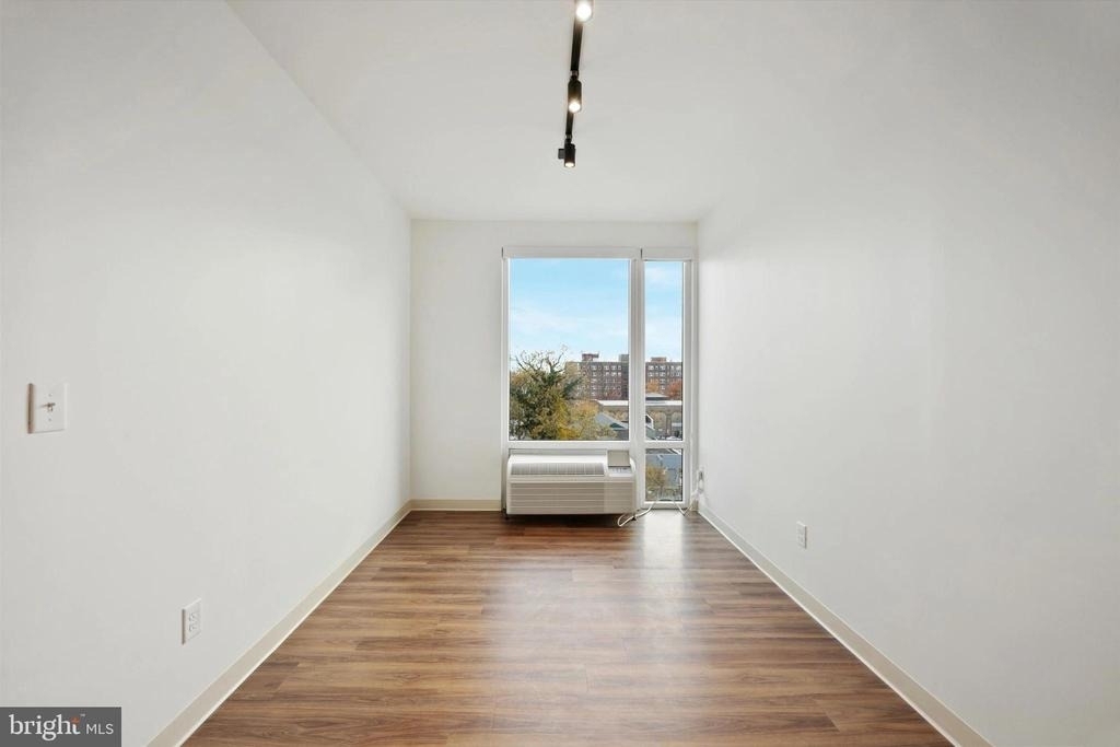 4240 Chestnut Street - Photo 7