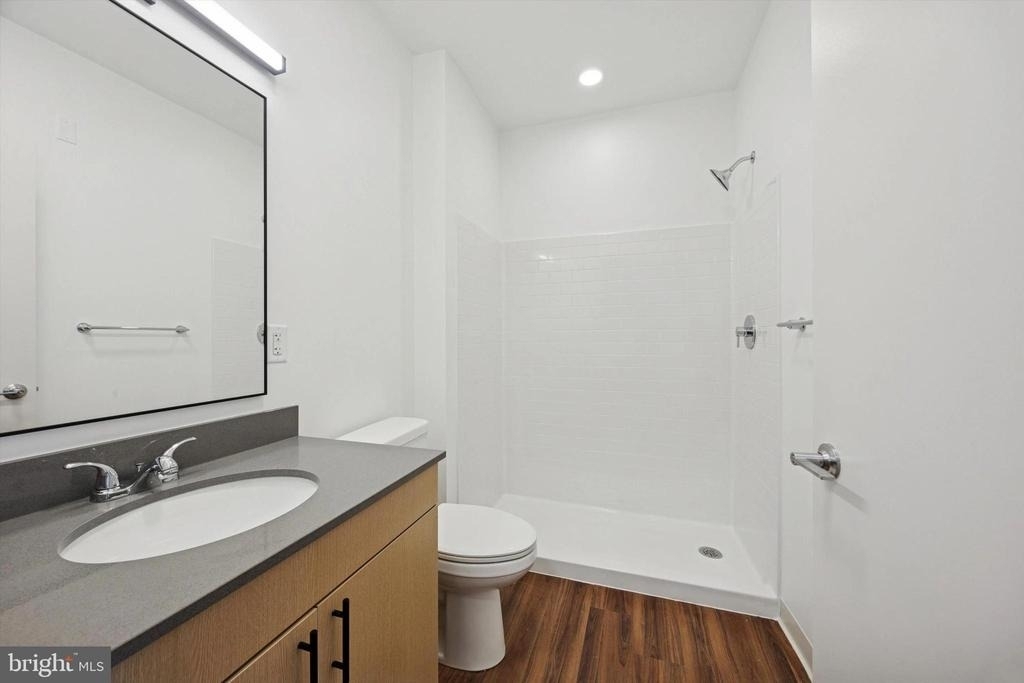 4240 Chestnut Street - Photo 10