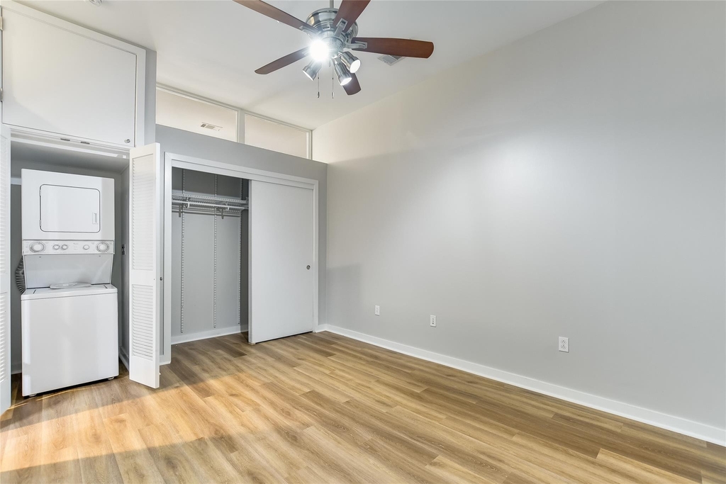 507 Sabine St - Photo 10