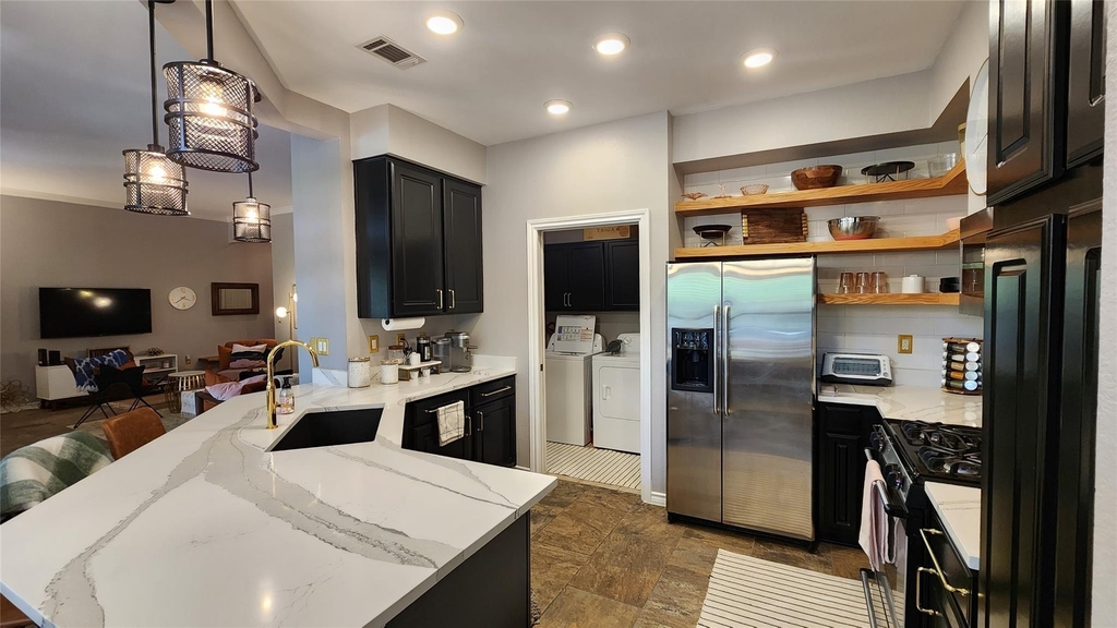 300 San Gabriel Village Blvd - Photo 2