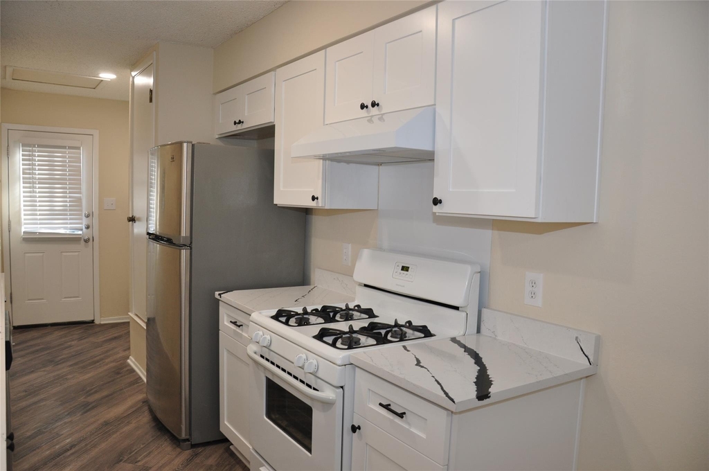 804 Osage Dr - Photo 5