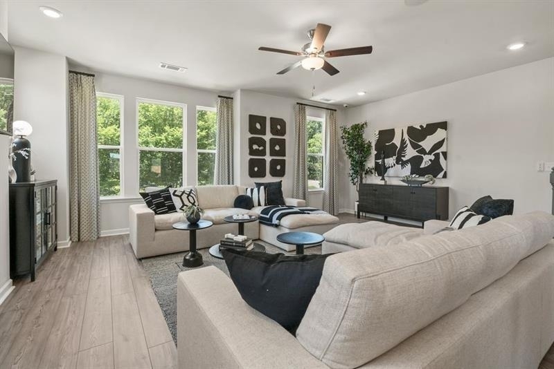 323 Sammon Way - Photo 5