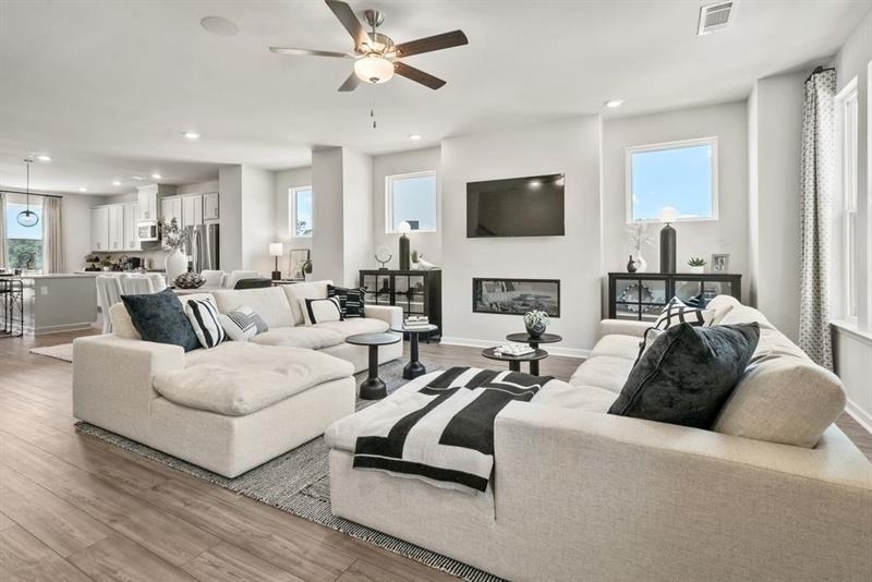 323 Sammon Way - Photo 3