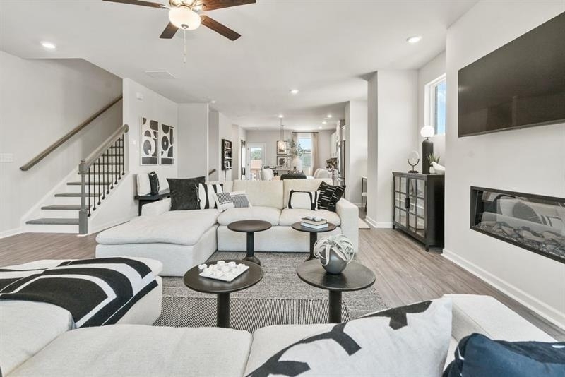 323 Sammon Way - Photo 4