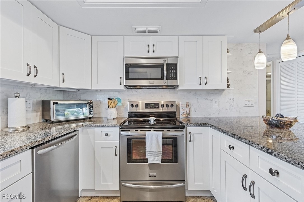 4205 Se 19th Avenue - Photo 5