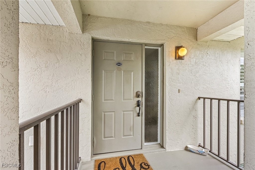 4205 Se 19th Avenue - Photo 0