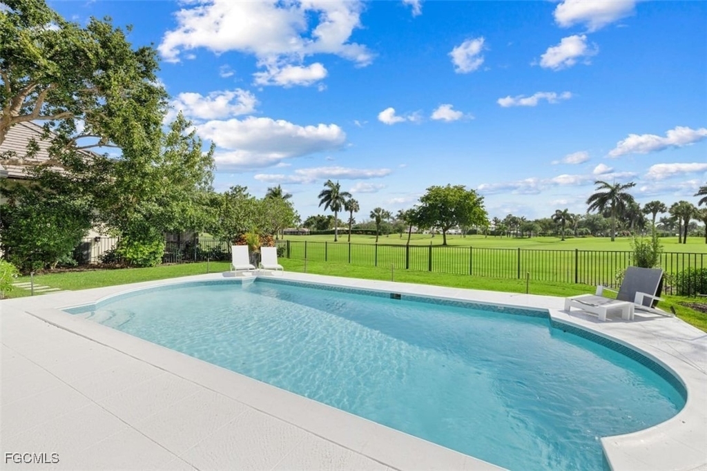 2728 Crayton Road - Photo 28