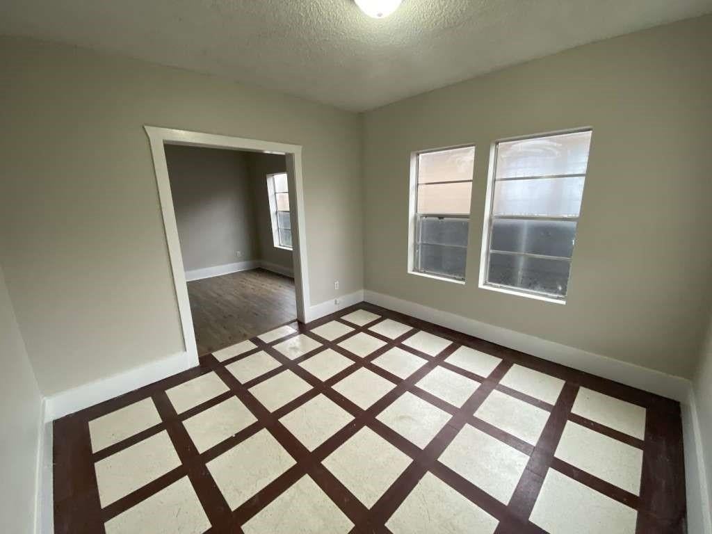 8213 E Erath Street - Photo 1