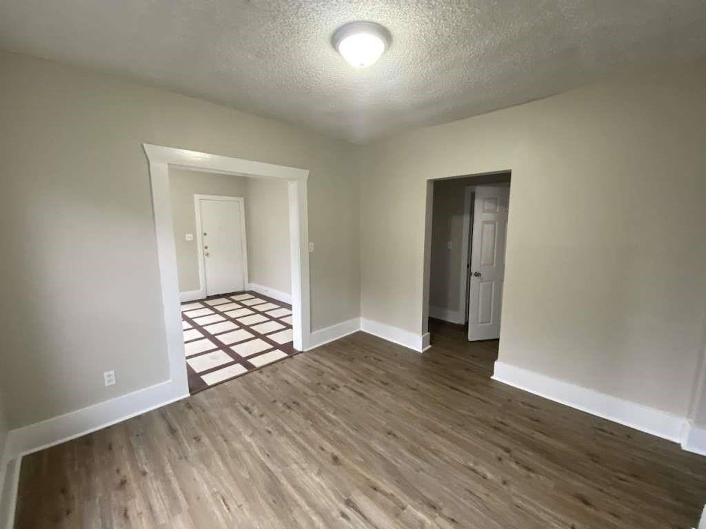 8213 E Erath Street - Photo 4