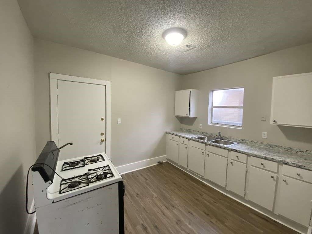 8213 E Erath Street - Photo 5