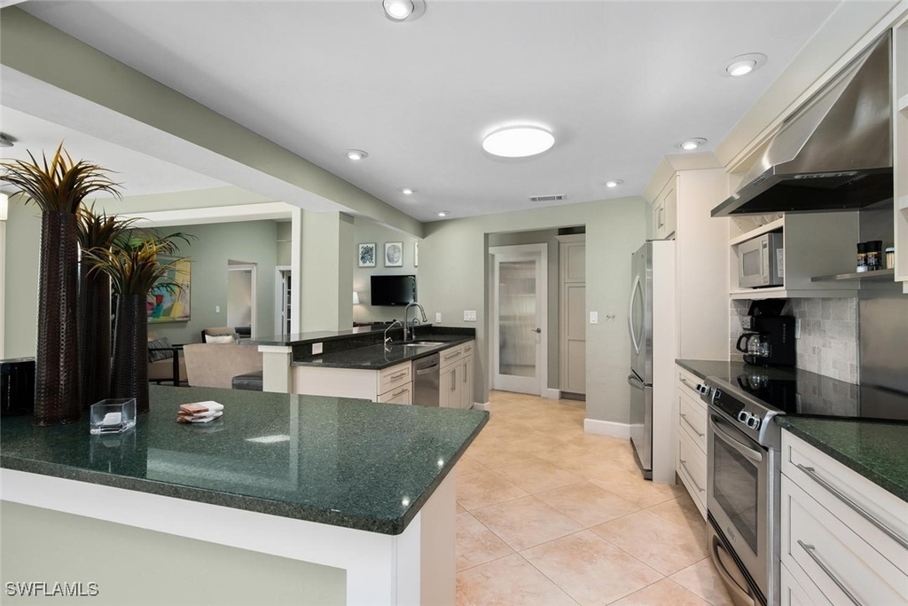 9977 Treasure Cay Ln - Photo 4