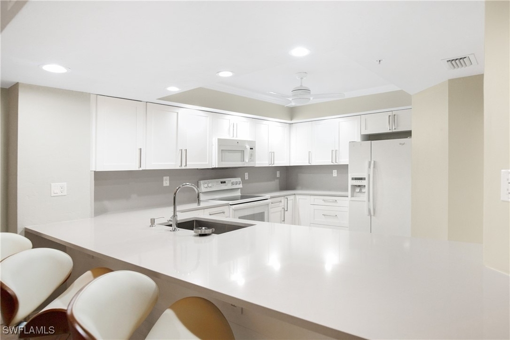 21 Bluebill Avenue - Photo 4
