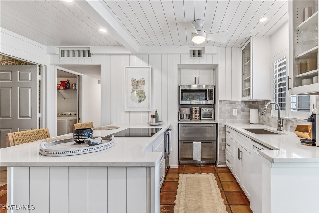 282 4th Street S - Photo 5