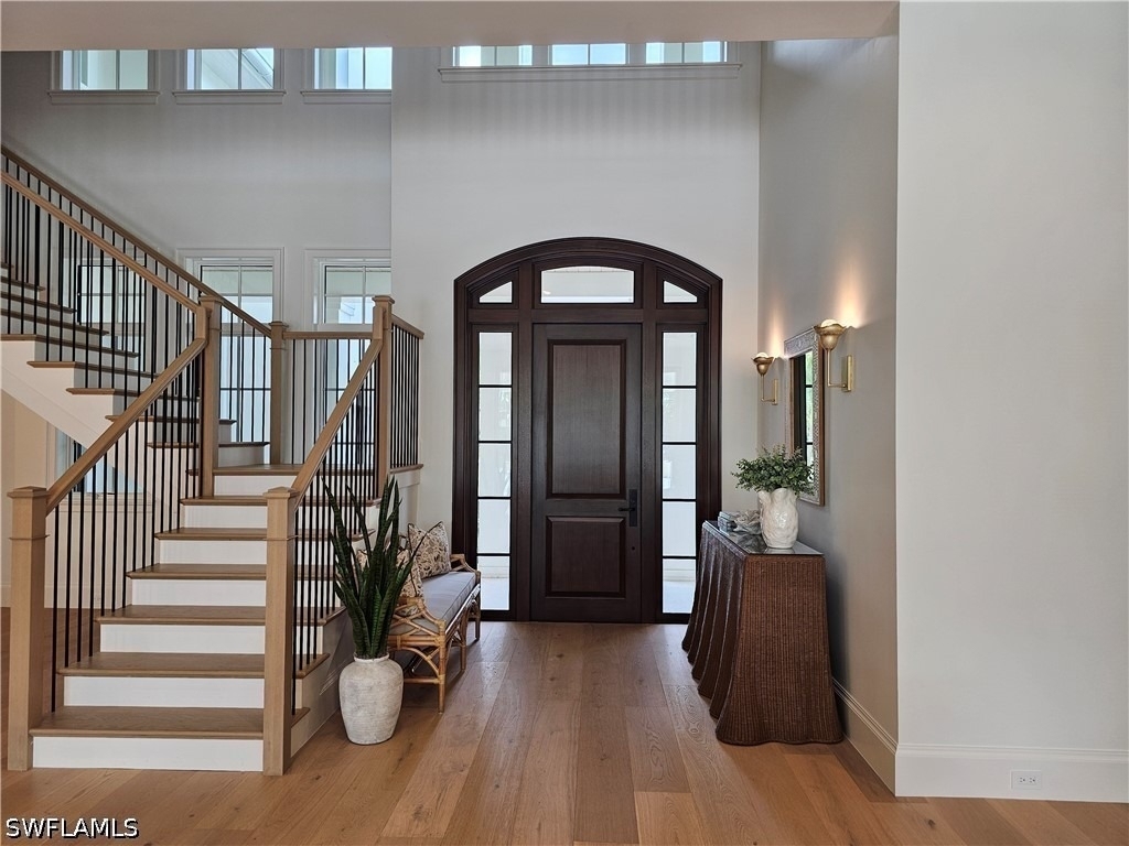 637 Palm Circle W - Photo 2