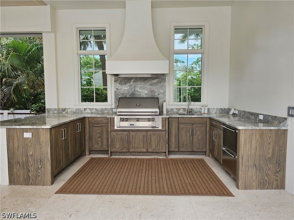 637 Palm Circle W - Photo 43