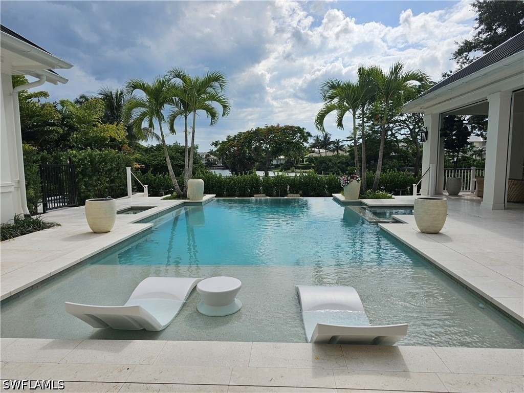 637 Palm Circle W - Photo 39