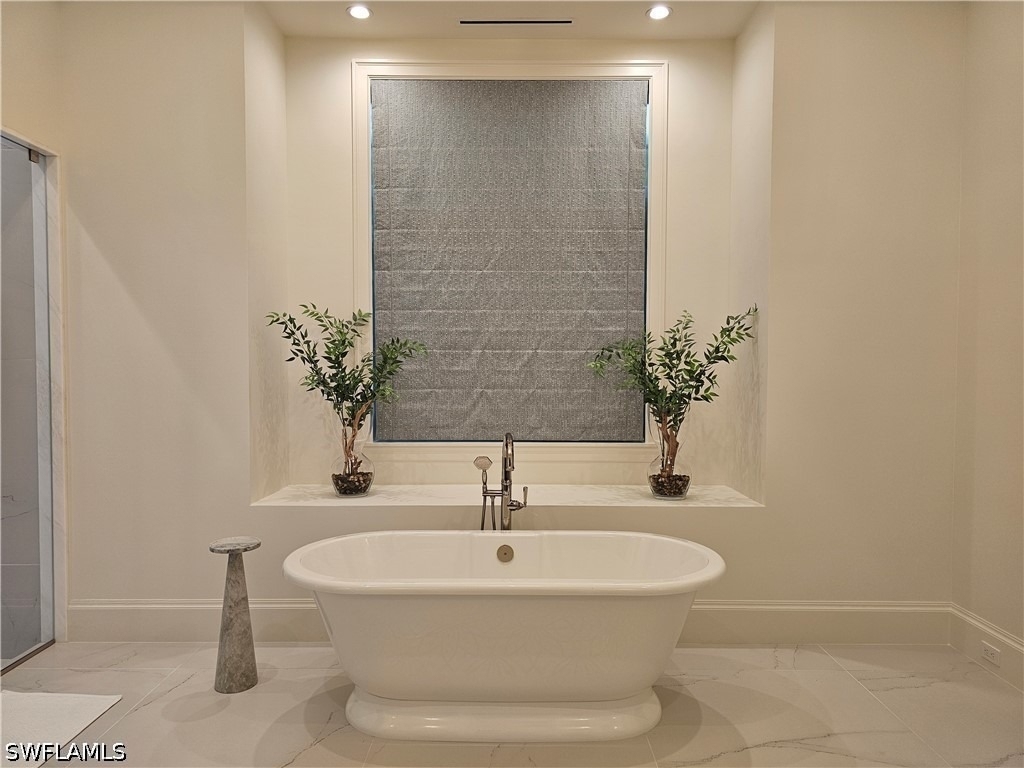 637 Palm Circle W - Photo 20