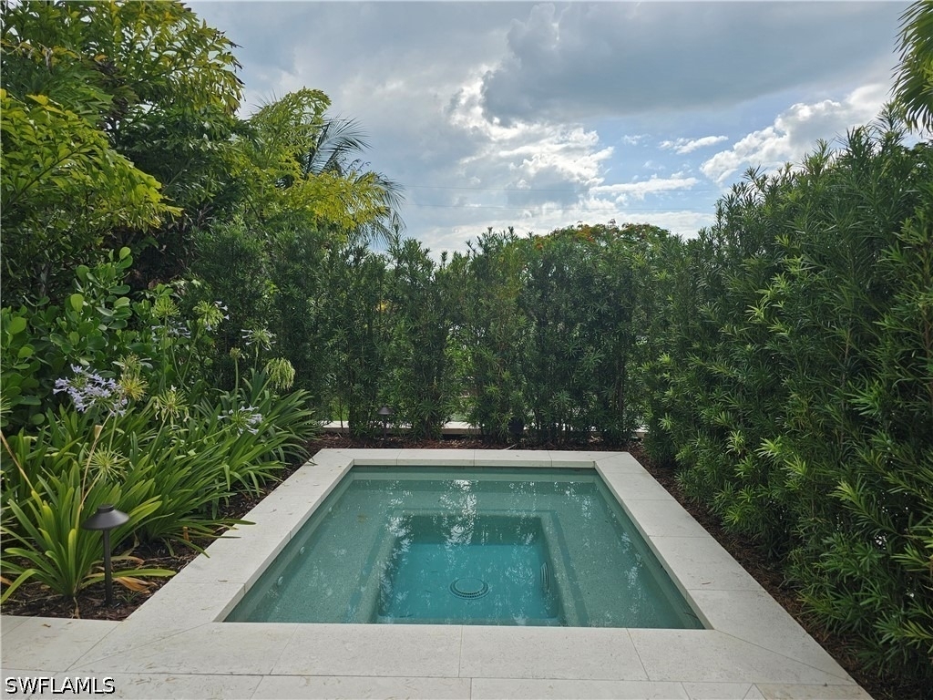 637 Palm Circle W - Photo 42