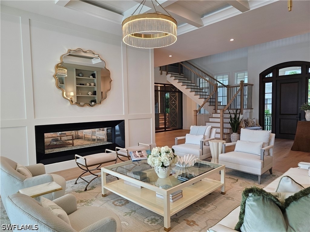 637 Palm Circle W - Photo 3