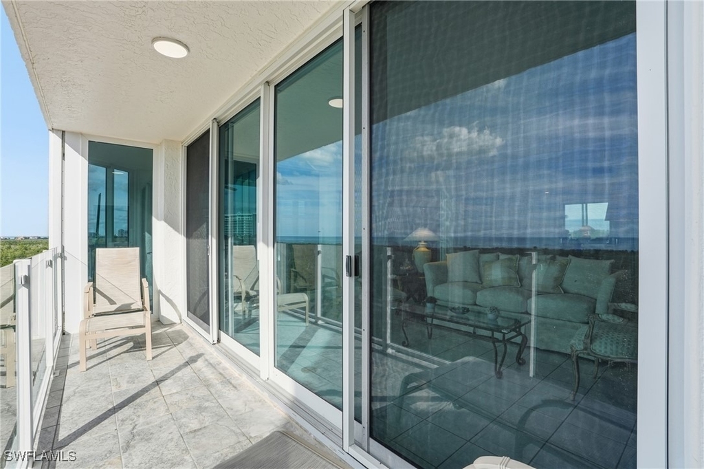 6101 Pelican Bay Boulevard - Photo 35