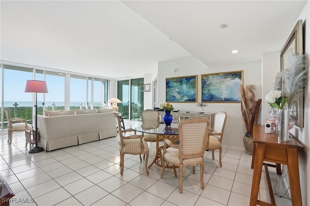6101 Pelican Bay Boulevard - Photo 8