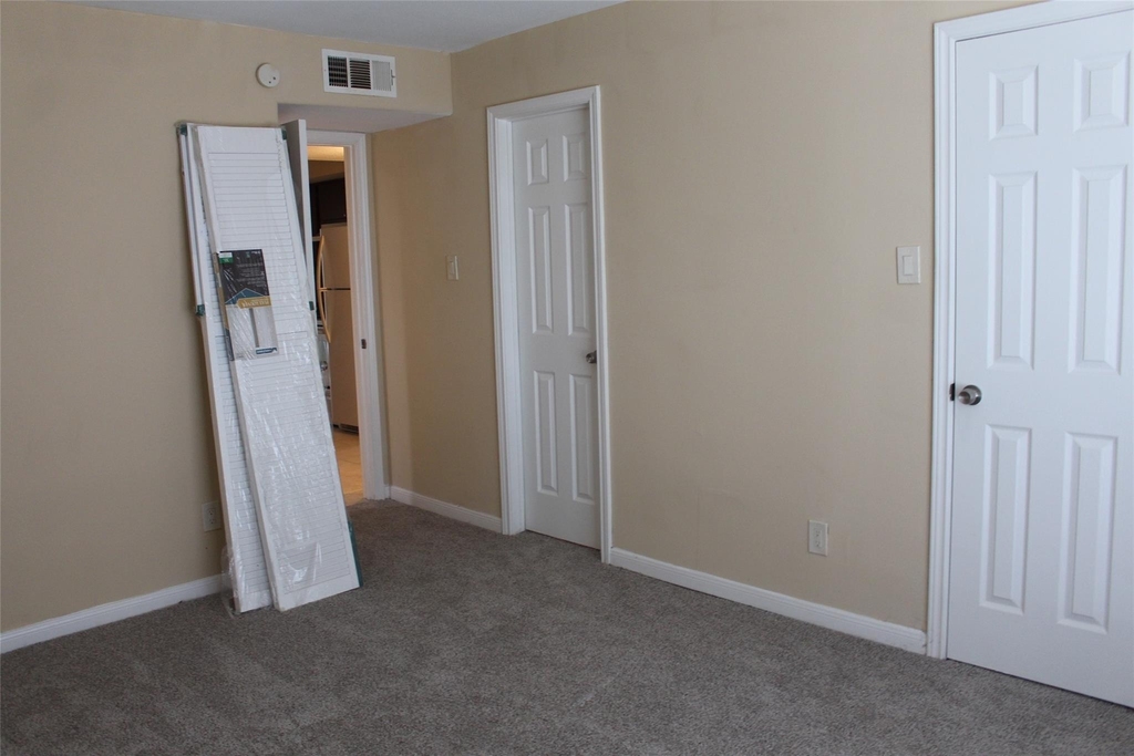 16111 Aspenglenn Drive - Photo 11