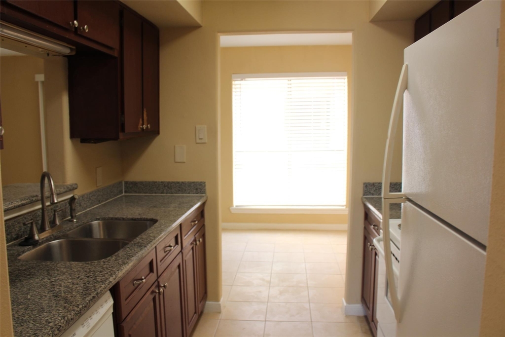 16111 Aspenglenn Drive - Photo 9