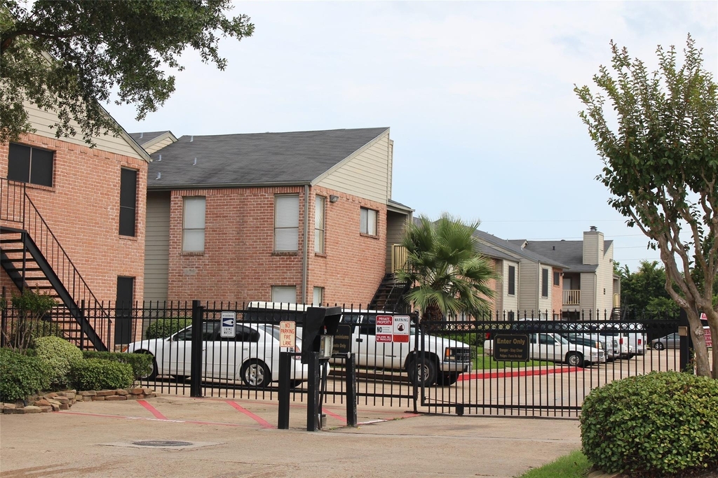 16111 Aspenglenn Drive - Photo 1