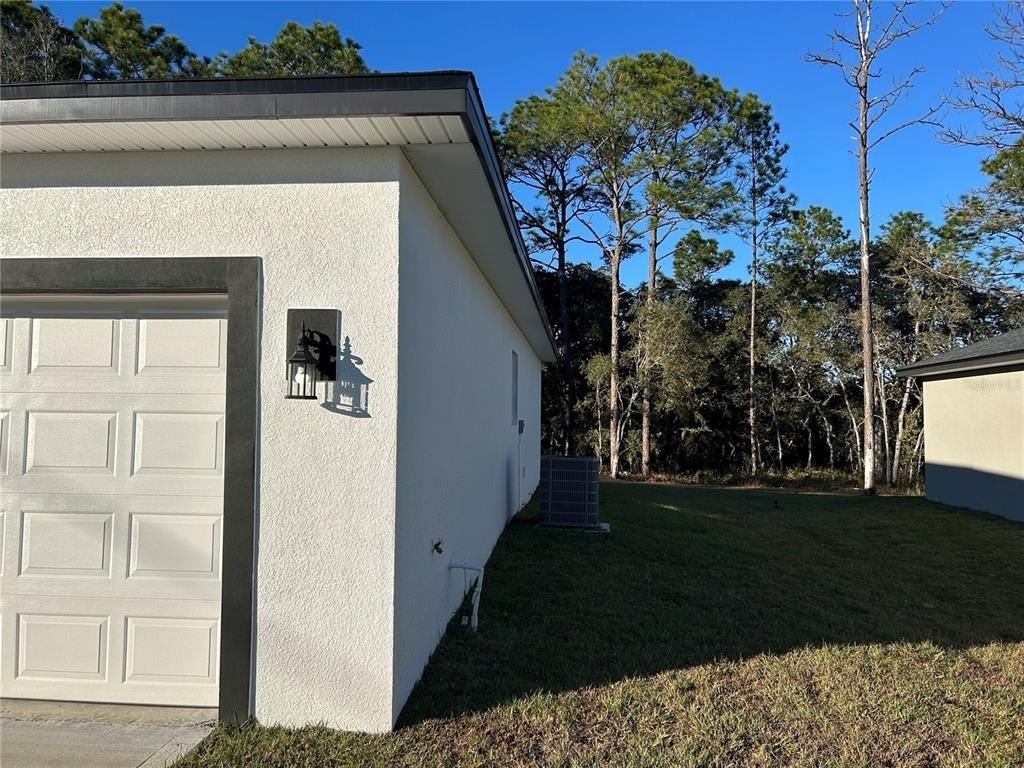 2097 W Hampshire Boulevard - Photo 2