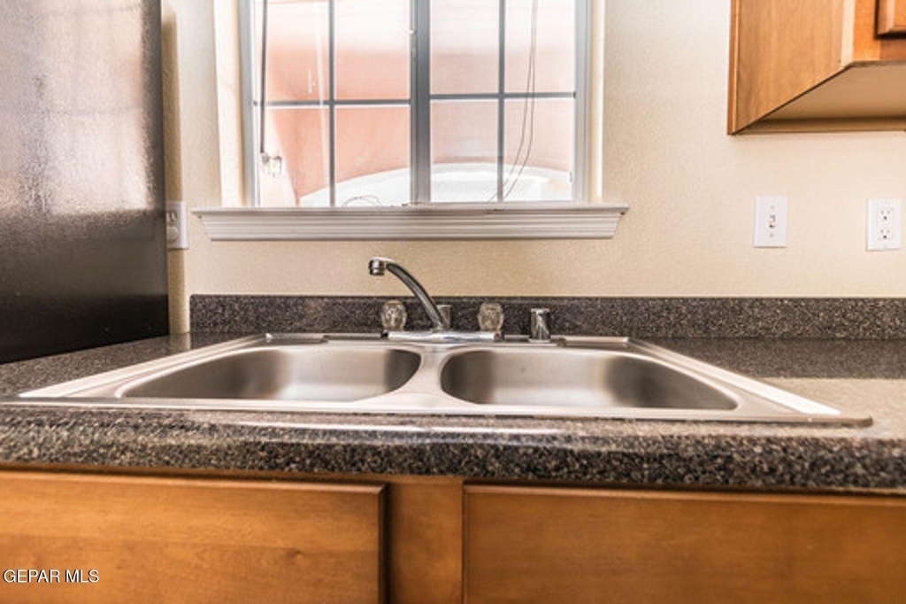 3150 N Yarbrough Drive - Photo 9