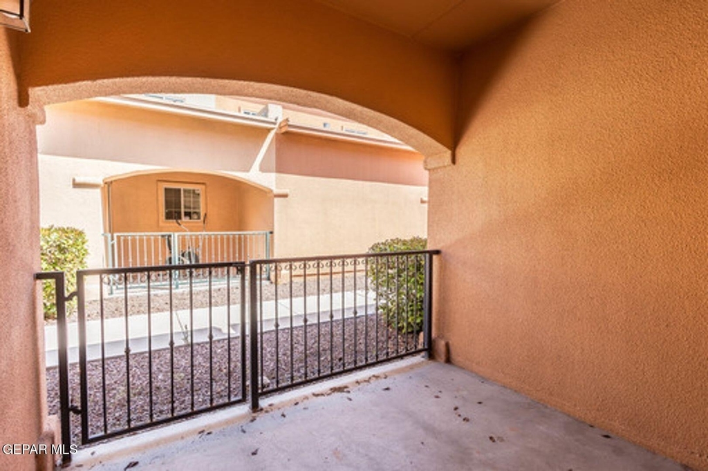 3150 N Yarbrough Drive - Photo 11