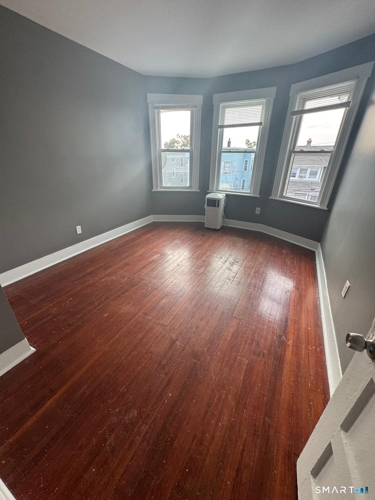 182 Hewitt Street - Photo 5