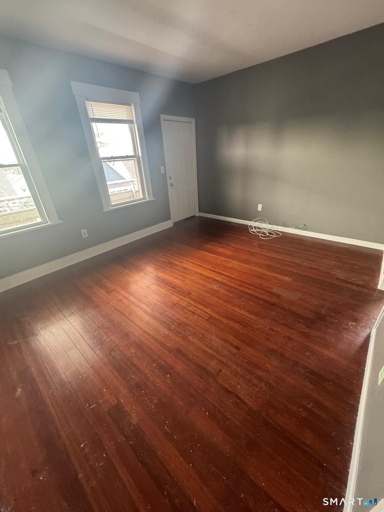 182 Hewitt Street - Photo 3