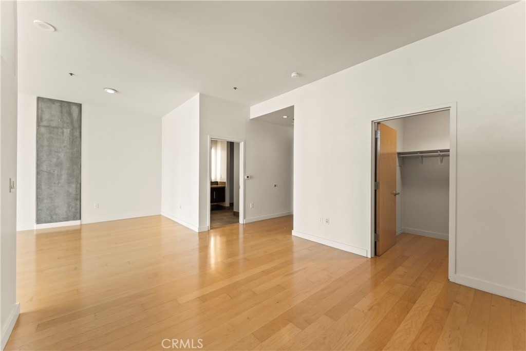 1100 S Hope - Photo 2