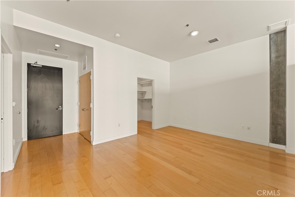 1100 S Hope - Photo 4
