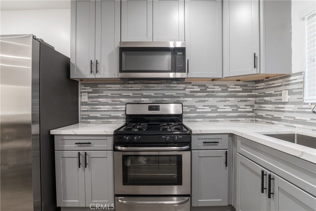 7348 Florence - Photo 6