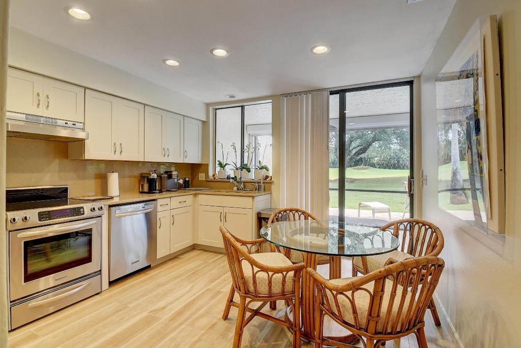 19550 Sawgrass Drive - Photo 8