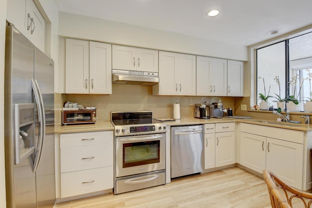 19550 Sawgrass Drive - Photo 9