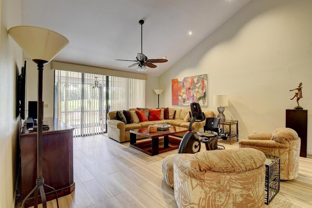 19550 Sawgrass Drive - Photo 6