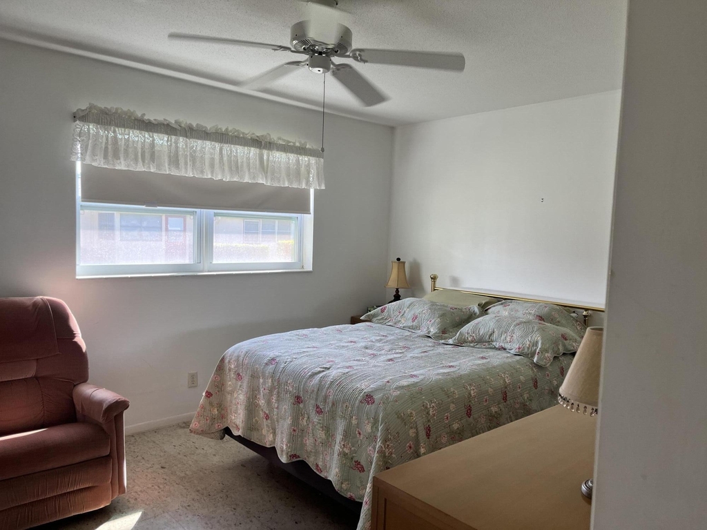 2980 Crosley Drive E - Photo 6