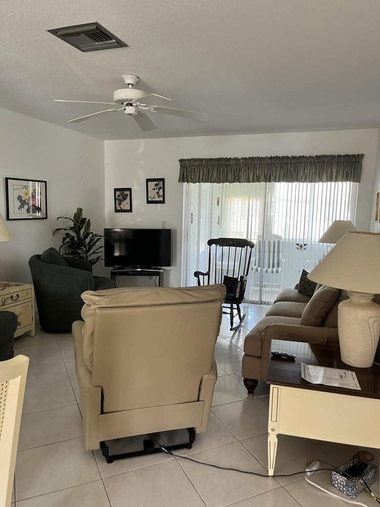 2980 Crosley Drive E - Photo 7